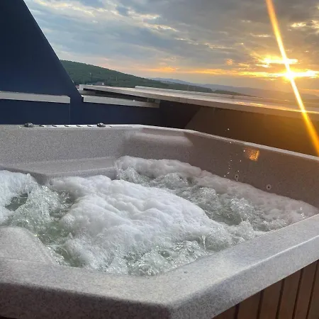 Apartamento Icon Nest - Jacuzzi & Sunset View And Lounge *